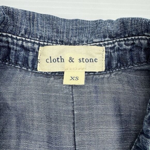 Cloth & Stone Blue Sleeveless Top Button Up Size XS - Picture 2 of 6